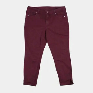 Maurices ‎cropped jean SIZE 18 burgundy
